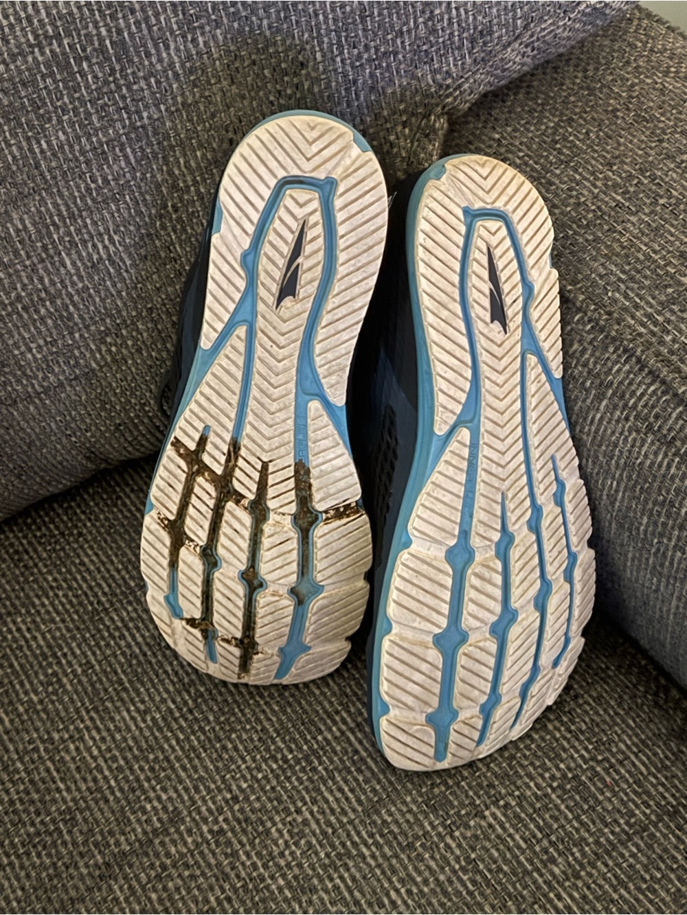 Altra VIHO Navy & Light Blue Road Running Sneakers - Picture 6 of 8